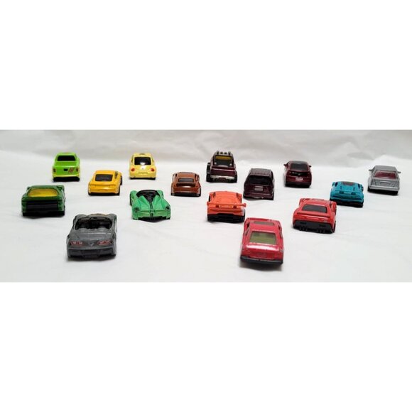 Lot Of 15 Die-Cast Toy Cars Trucks Assorted Colors Models Sports Classics - Picture 2 of 6